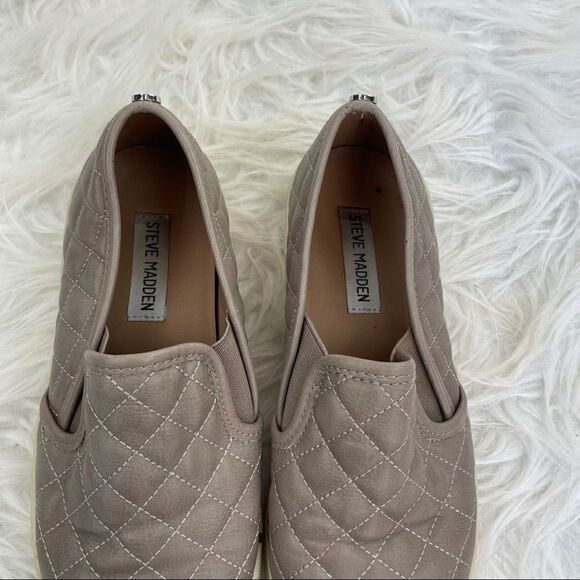 Steve Madden Ecentrcq Quilted Leather Slip-On Sneakers - Picture 5 of 10